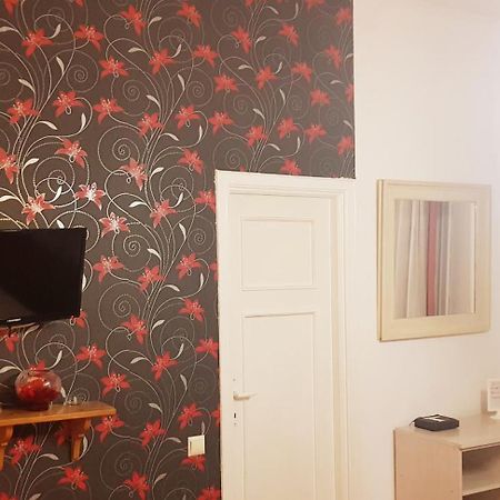 Hospitality Centrum - Nicolae Iorga Βουκουρέστι Δωμάτιο φωτογραφία