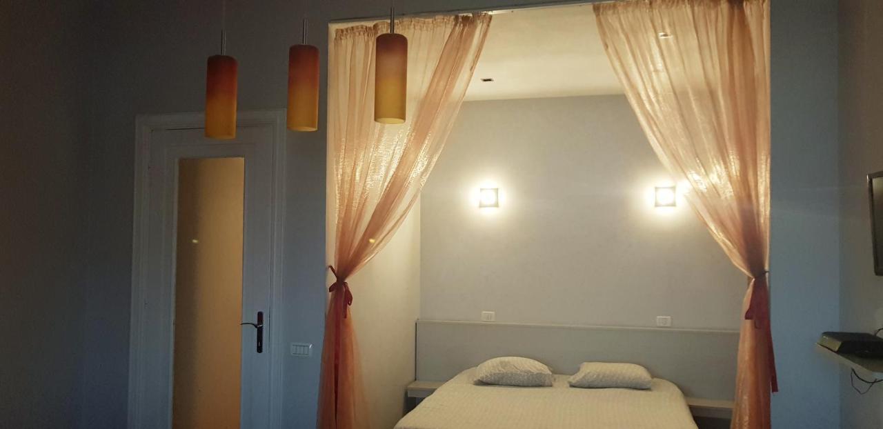 Hospitality Centrum - Nicolae Iorga Βουκουρέστι Δωμάτιο φωτογραφία